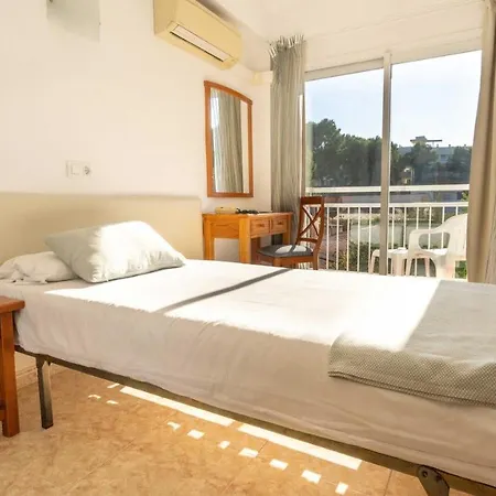 Szálloda Houm Nets - Adults Only 2*