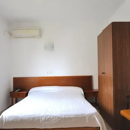 Houm Nets - Adults Only Szálloda 2*