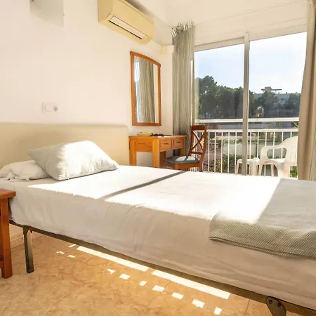 Houm Nets - Adults Only Hotel