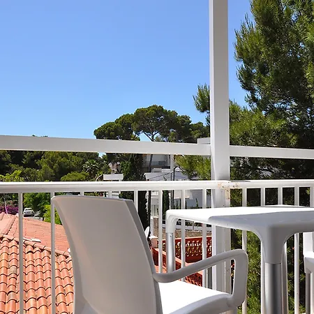 Houm Nets - Adults Only 2*