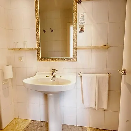 מלון Houm Nets - Adults Only 2*