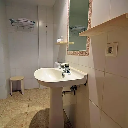 מלון Houm Nets - Adults Only 2*