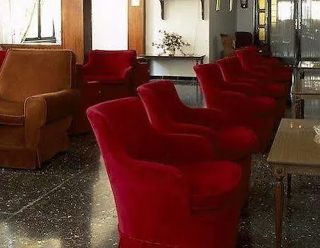 Готель Houm Nets - Adults Only