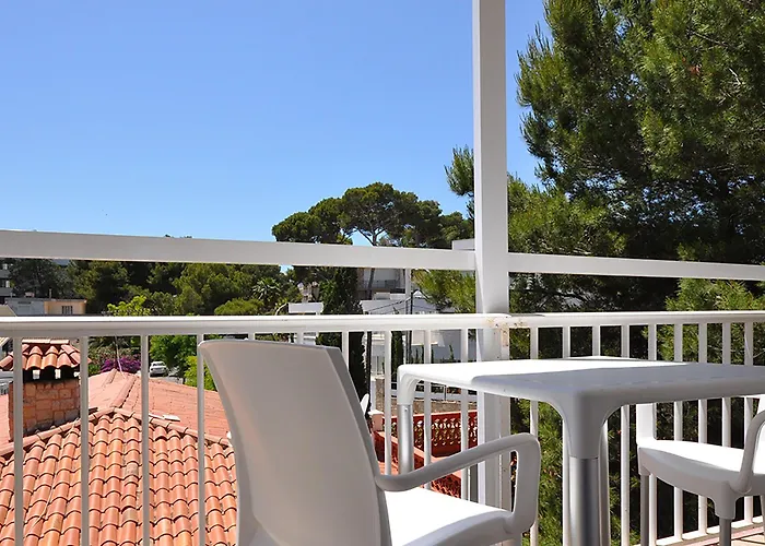 Houm Nets - Adults Only 2*