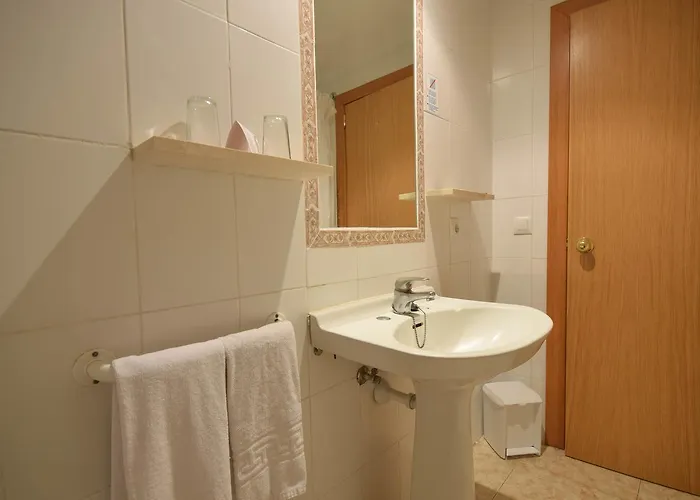 Houm Nets - Adults Only Hotel