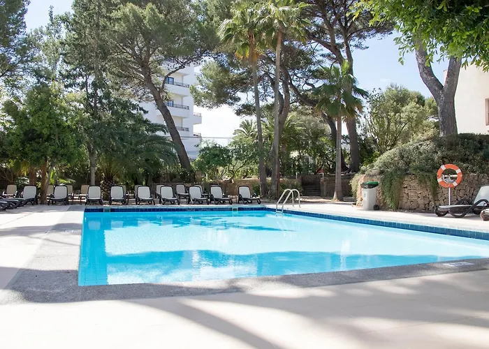 Houm Nets - Adults Only 2*