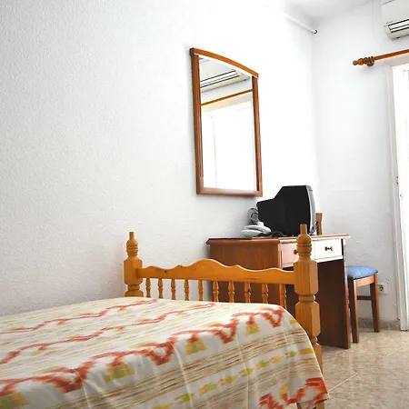 Houm Nets - Adults Only